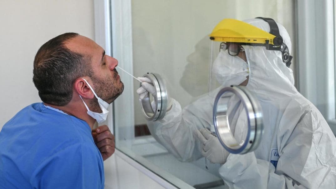 Coronavirus can travel 4 metres, twice the current recommended distance between people