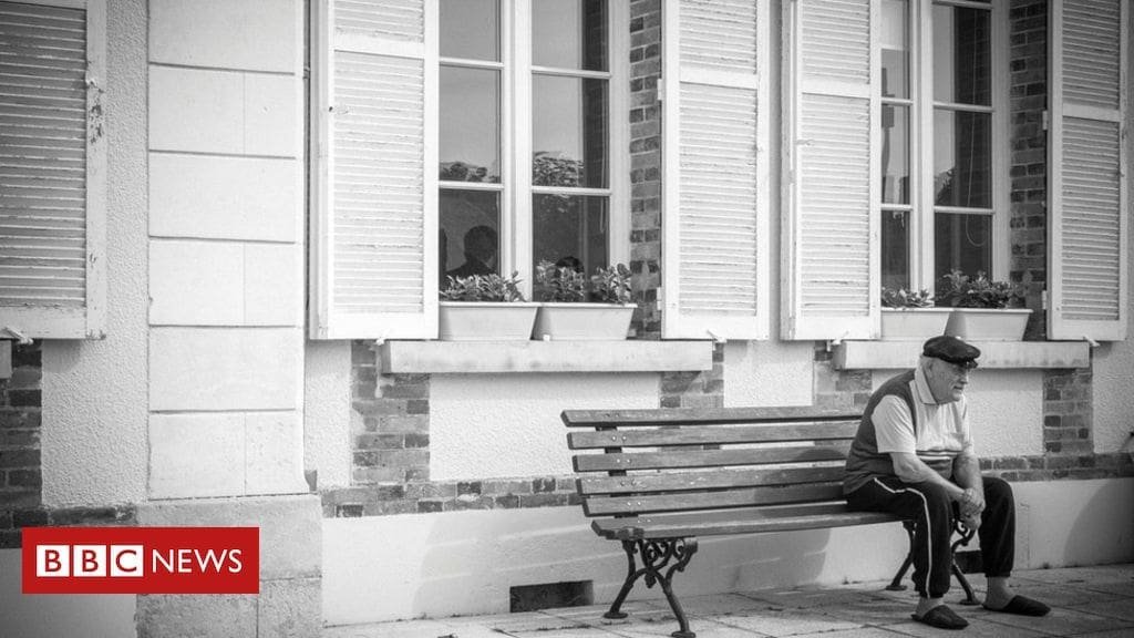 Coronavirus: French care home fights to keep Covid-19 at bay