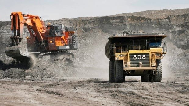B.C. and Saskatchewan issue COVID-19 warnings following cases at oilsands site